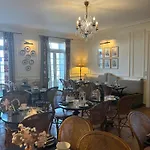 Chateau De Lantic 2*