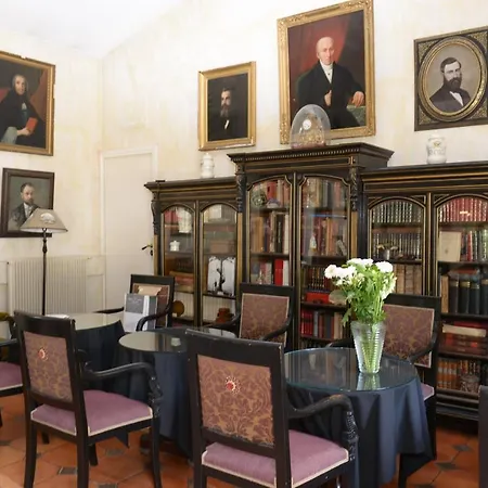 Chateau De Lantic Hotel