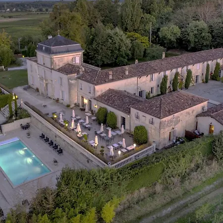 Chateau De Lantic 3*