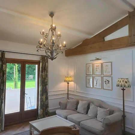 Chateau De Lantic Otel 2*