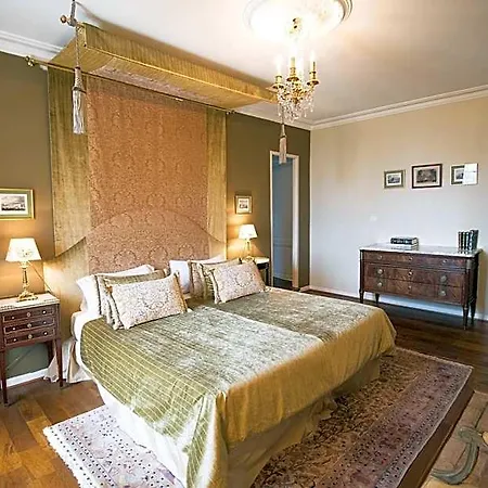 Chateau De Lantic Hotel 2*