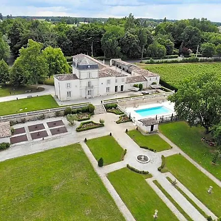 Hotel Chateau De Lantic