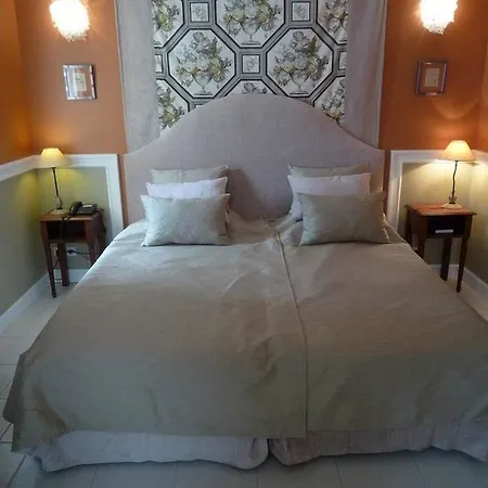 Chateau De Lantic Hotel