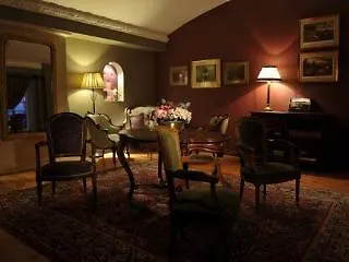 Chateau De Lantic Hotel