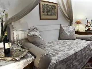 Chateau De Lantic Hotel 3*