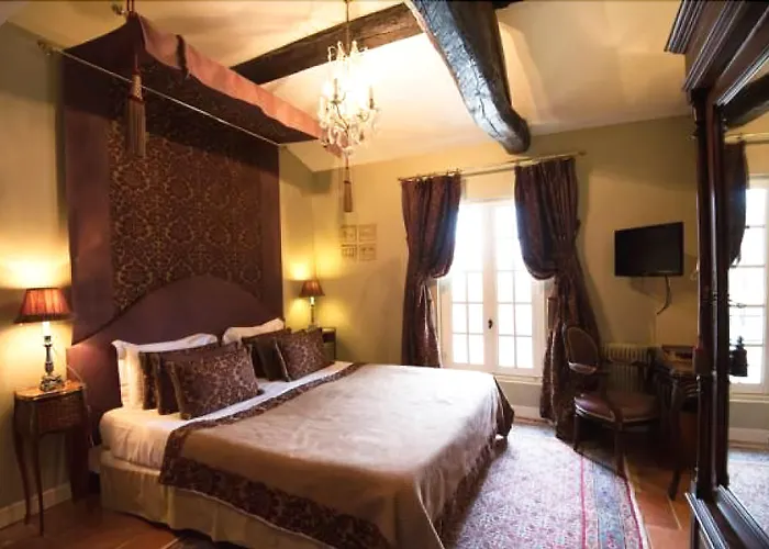 Hotel Chateau De Lantic