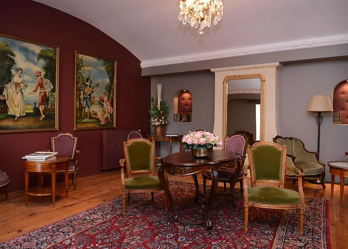 Chateau De Lantic Hotel