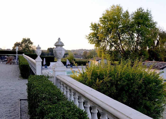 Chateau De Lantic Hotel Martillac