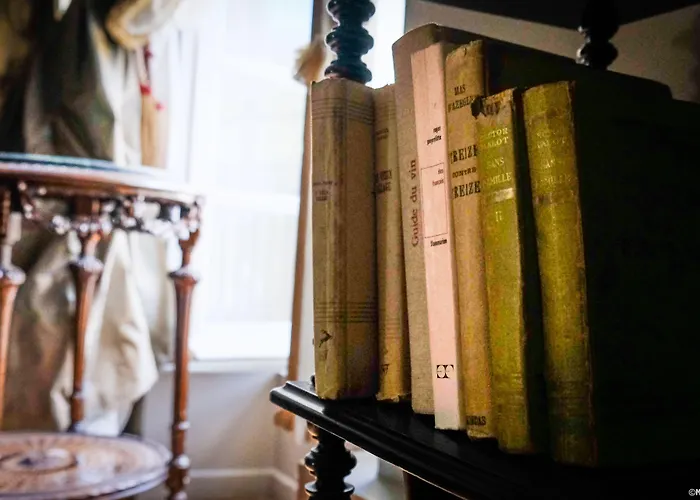 Chateau De Lantic Hotel