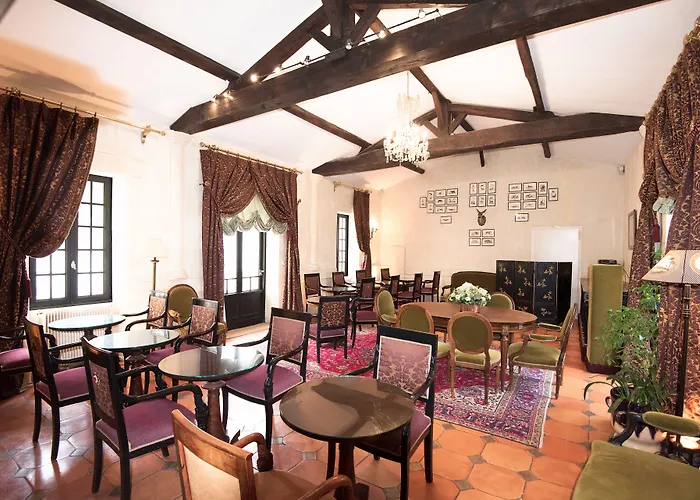 Chateau De Lantic Hotel