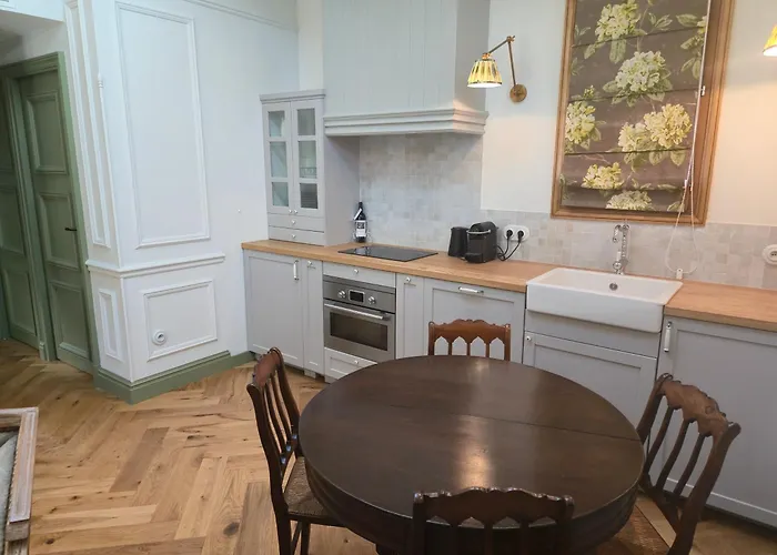 Chateau De Lantic Hotel