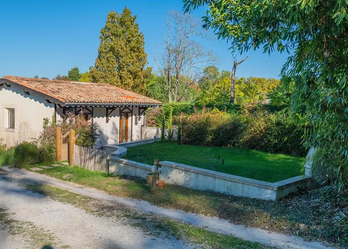 Hotel Chateau De Lantic