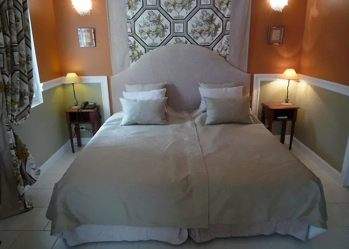 Chateau De Lantic Hotel