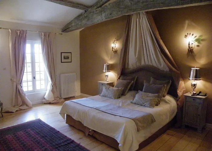 Chateau De Lantic Szálloda